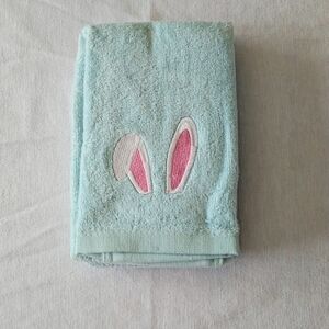 BNWT 2 Pack Mint Hand Towels with Pink Bunny Ear Embroidery